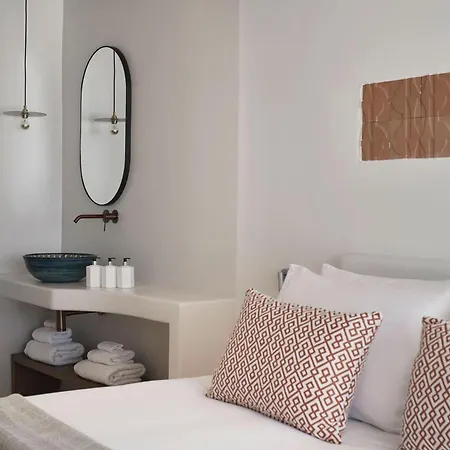 Hotel Andronis Minois 5*