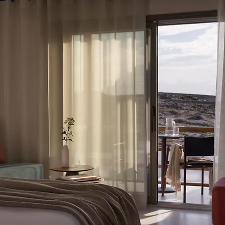 Hotel Andronis Minois Parasporos
