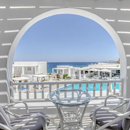 Hotel Andronis Minois 5*