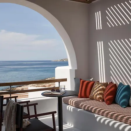 Hotel Andronis Minois