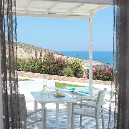 Hotel Andronis Minois 5*