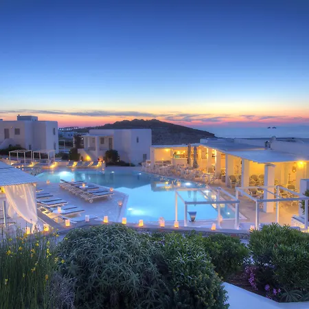 Hotel Andronis Minois 5*