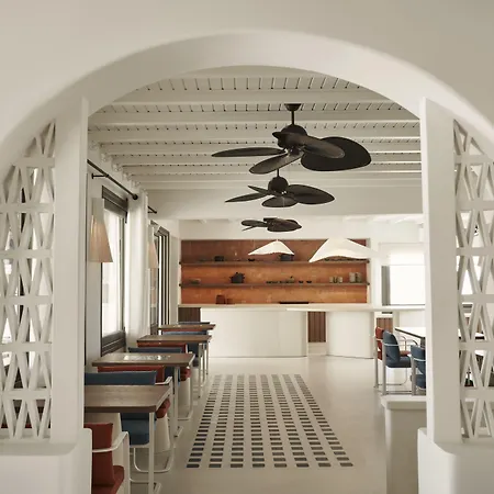 Andronis Minois Hotel