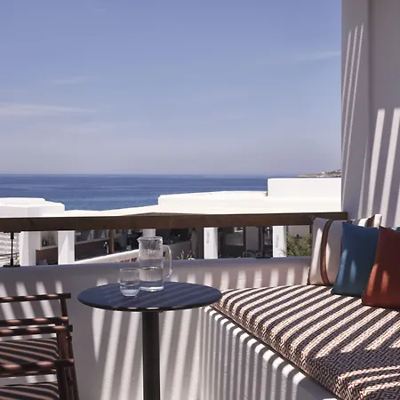 Andronis Minois Hotel Parasporos
