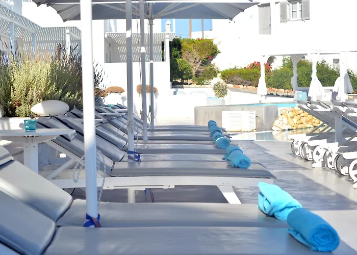 Andronis Minois Hotel Parasporos