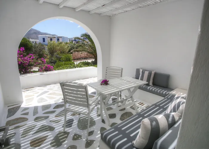 Andronis Minois Hotel