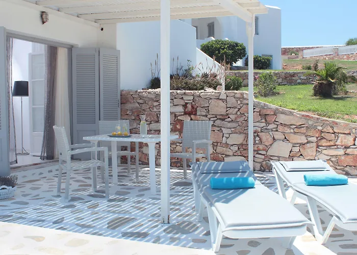 Hotel Andronis Minois 5*