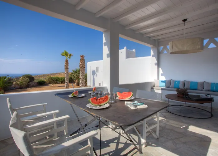 Andronis Minois Hotel Parasporos