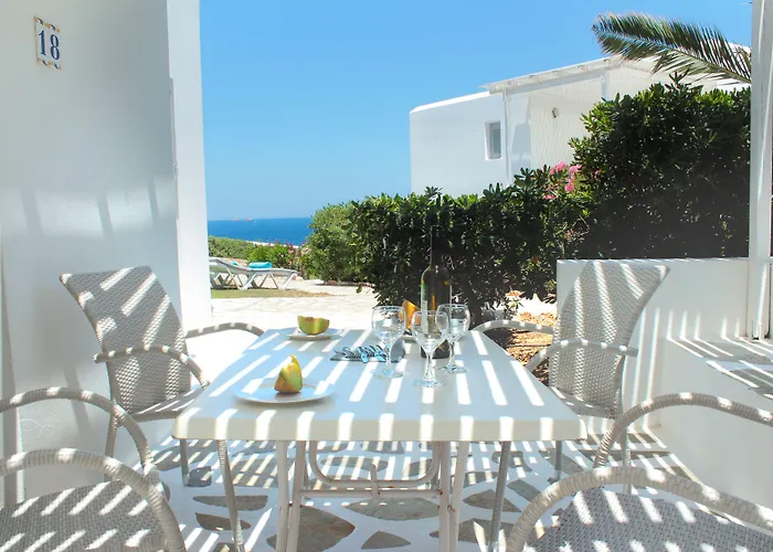 Andronis Minois Hotel Parasporos