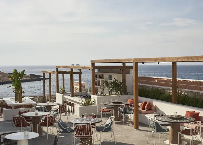 Hotel Andronis Minois Parasporos