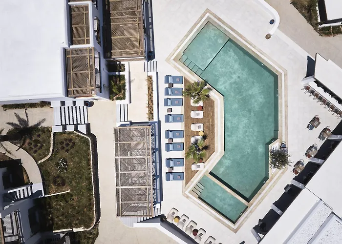 Hotel Andronis Minois Parasporos